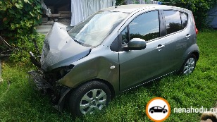 Битый автомобиль Opel Agila